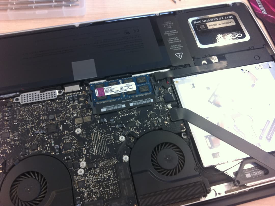 折腾：Macbook Pro装SSD及光驱位改装硬盘盒 - IMG_0291
