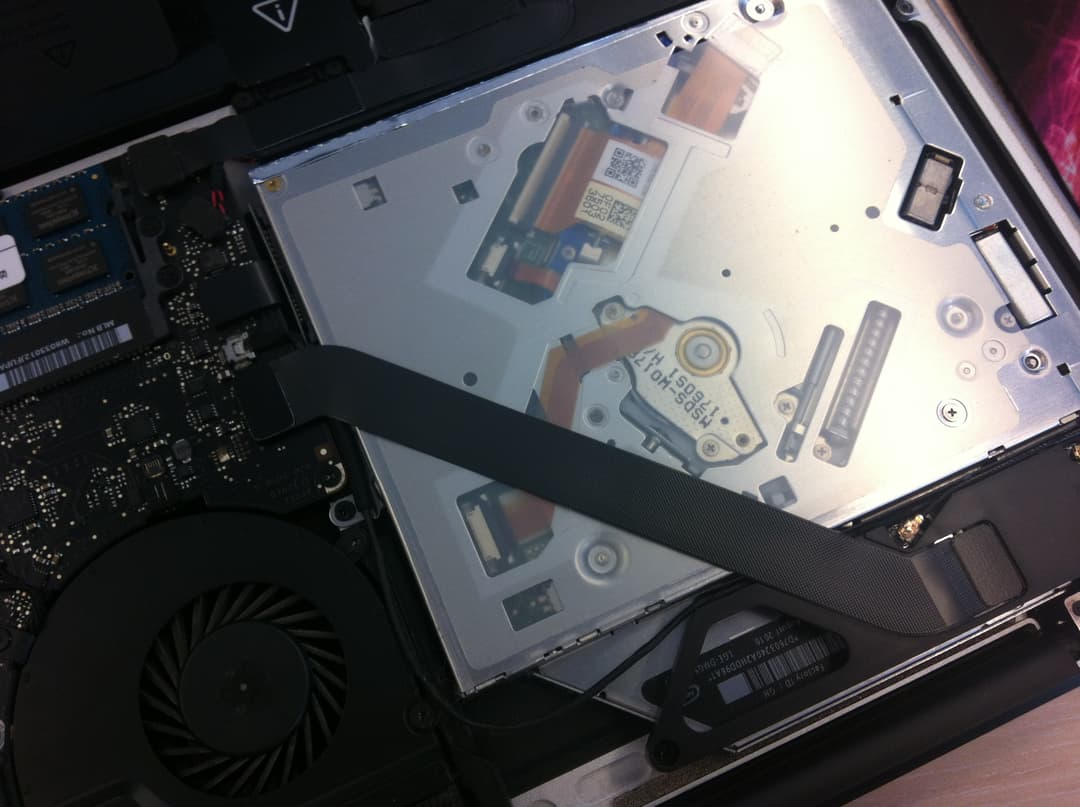 折腾：Macbook Pro装SSD及光驱位改装硬盘盒 - IMG_0292